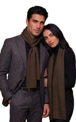 unisex plain knit scarf in 100% cashmere made in Italy