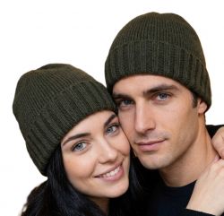 unisex ribbed edge hat in 100% cashmere made in Italy